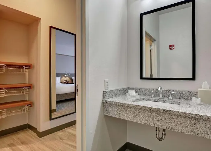 Hilton Garden Inn Oshkosh